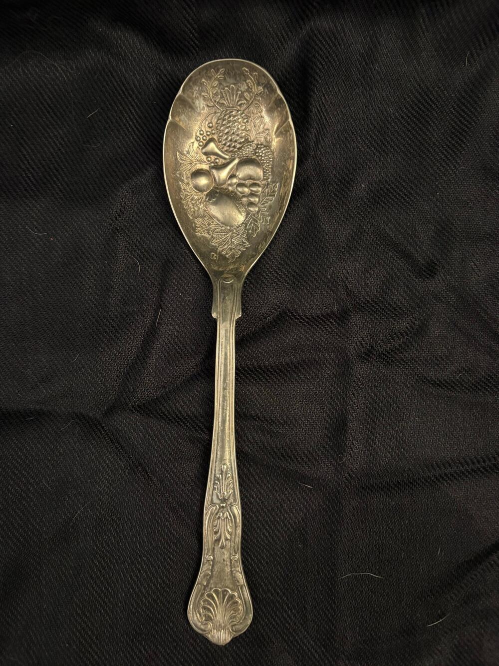 FB Rogers Italy Silverplate Berry/Fruit Serving Spoon Kings pattern Ornate